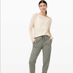 Lululemon Take it All In Sweater NWT size 6